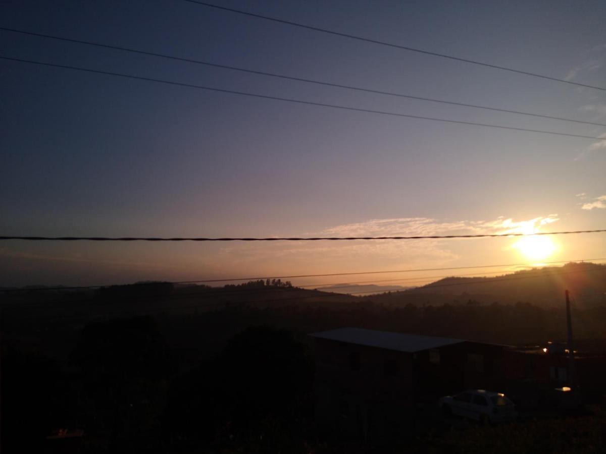 Paraiso Em Serra Negra Lindoia Com Linda Paisagem 외부 사진